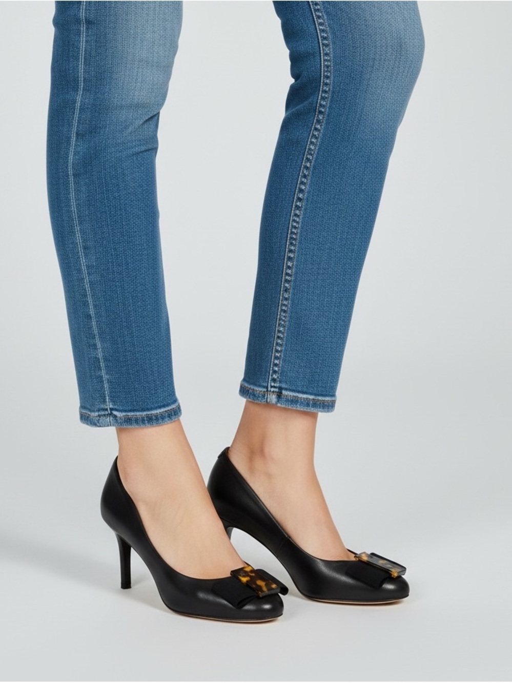Tory Burch Black Leather Bow Pumps with Tortoiseshell Plaque